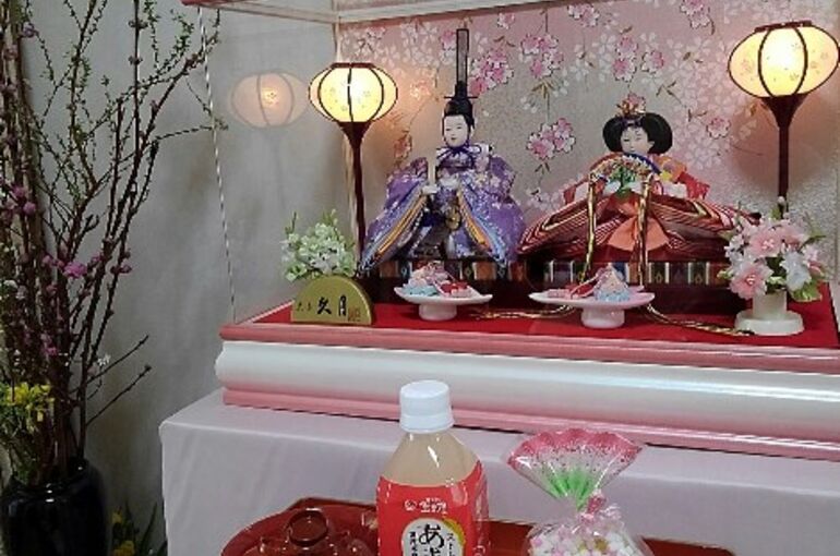 ひな人形